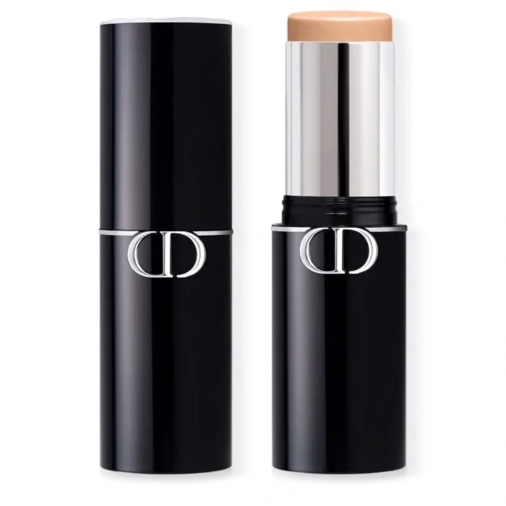 Dior - Picture 1 of 2